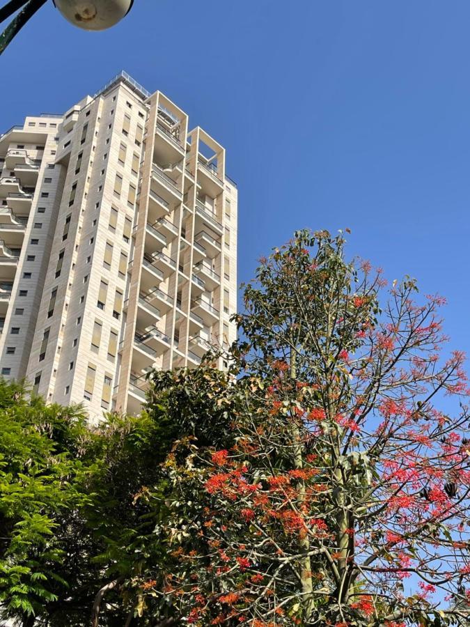 Beautiful Penthouse W/Amazing View, Prime Location Apartment Ramat Gan Ngoại thất bức ảnh